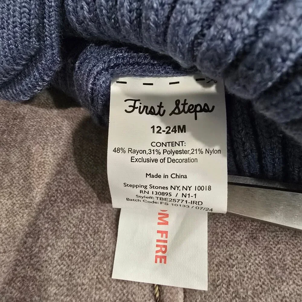NWT First Steps 2-Piece Set (Hat and Mittens) Size 12-24M